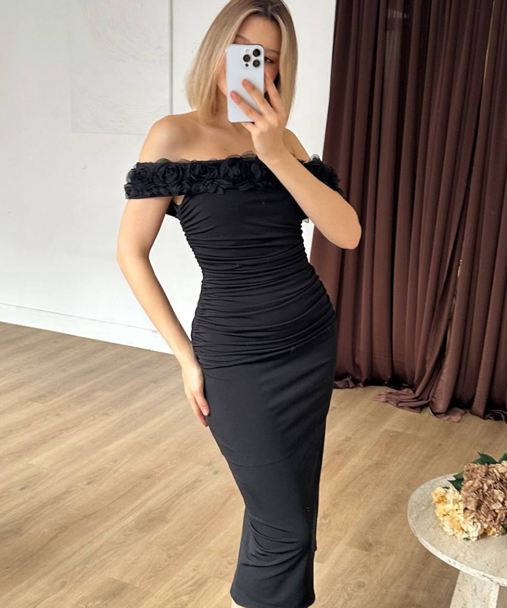 GÜL MOTİFLİ ELBİSE 