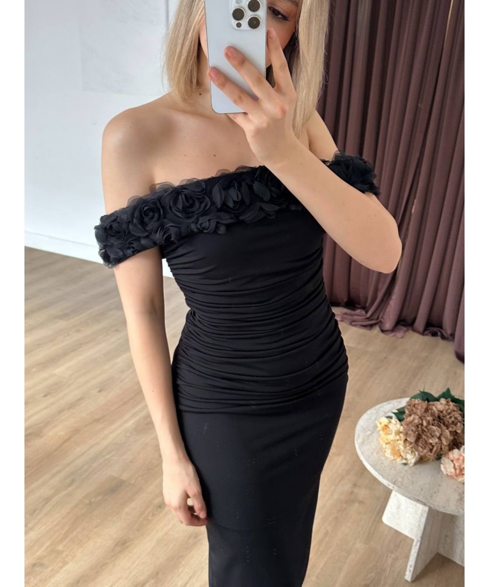 GÜL MOTİFLİ ELBİSE