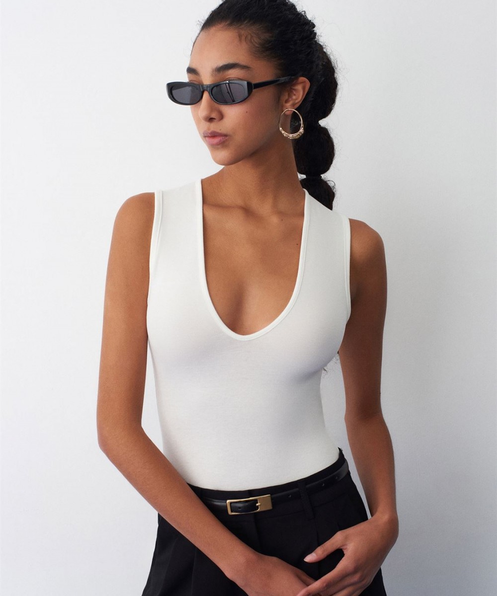 V Yaka Bodysuit-Ekru