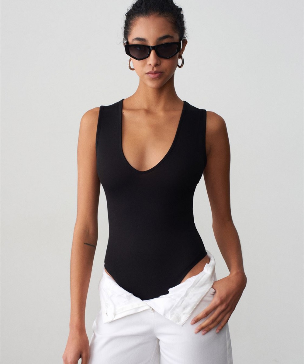 V Yaka Bodysuit-Siyah