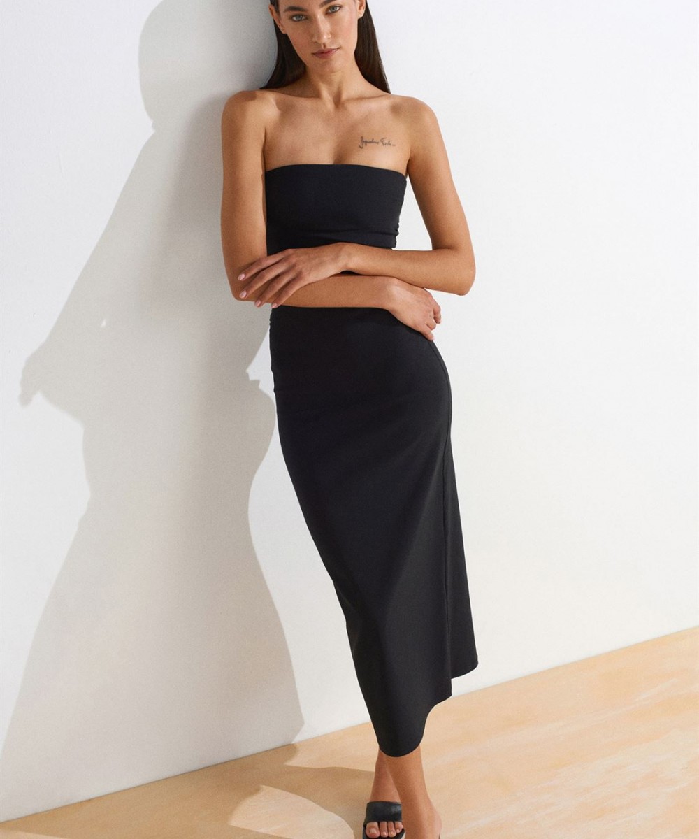 Straplez Midi Elbise-Siyah