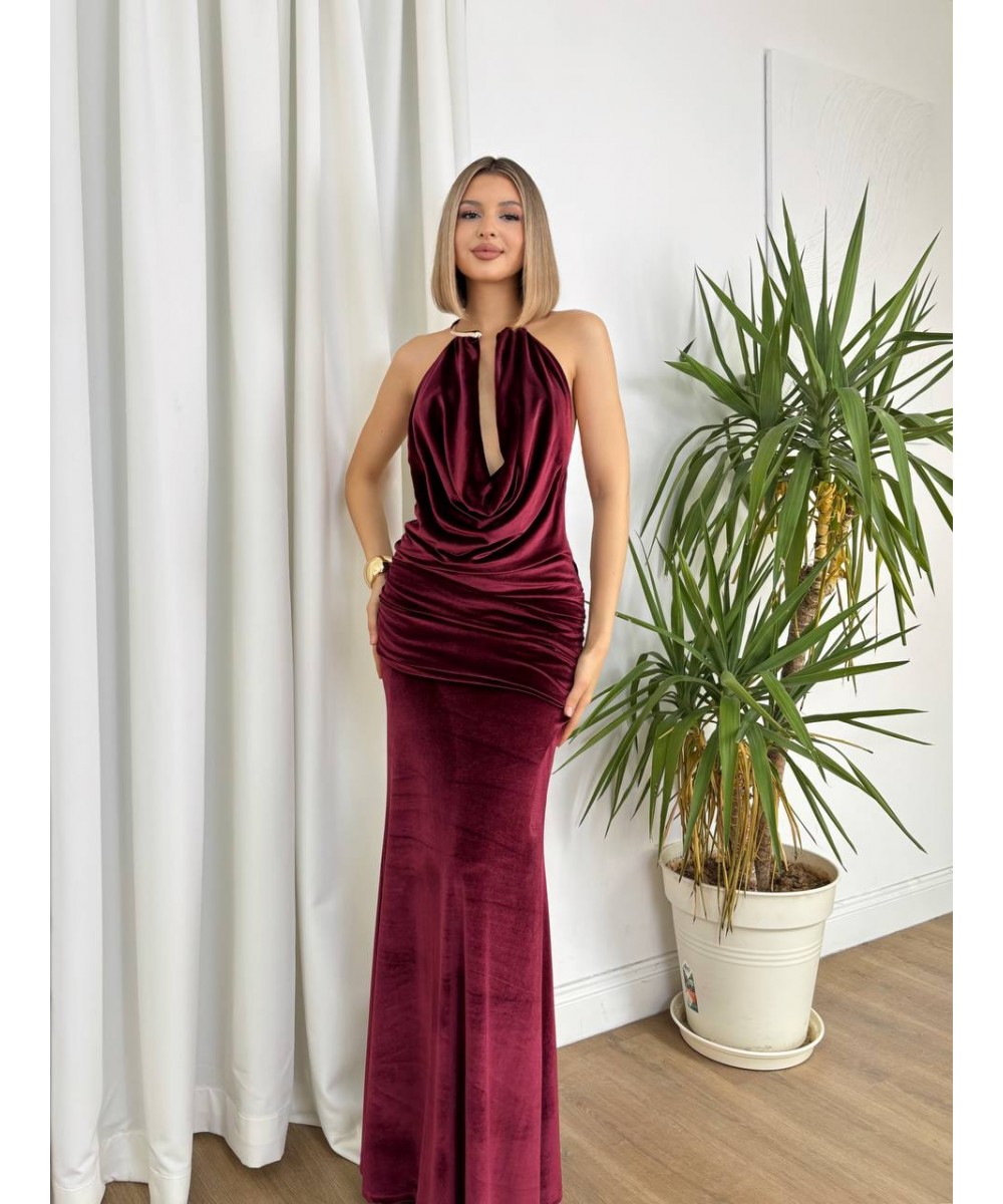 GOLD AKSESUARLI BORDO ELBİSE