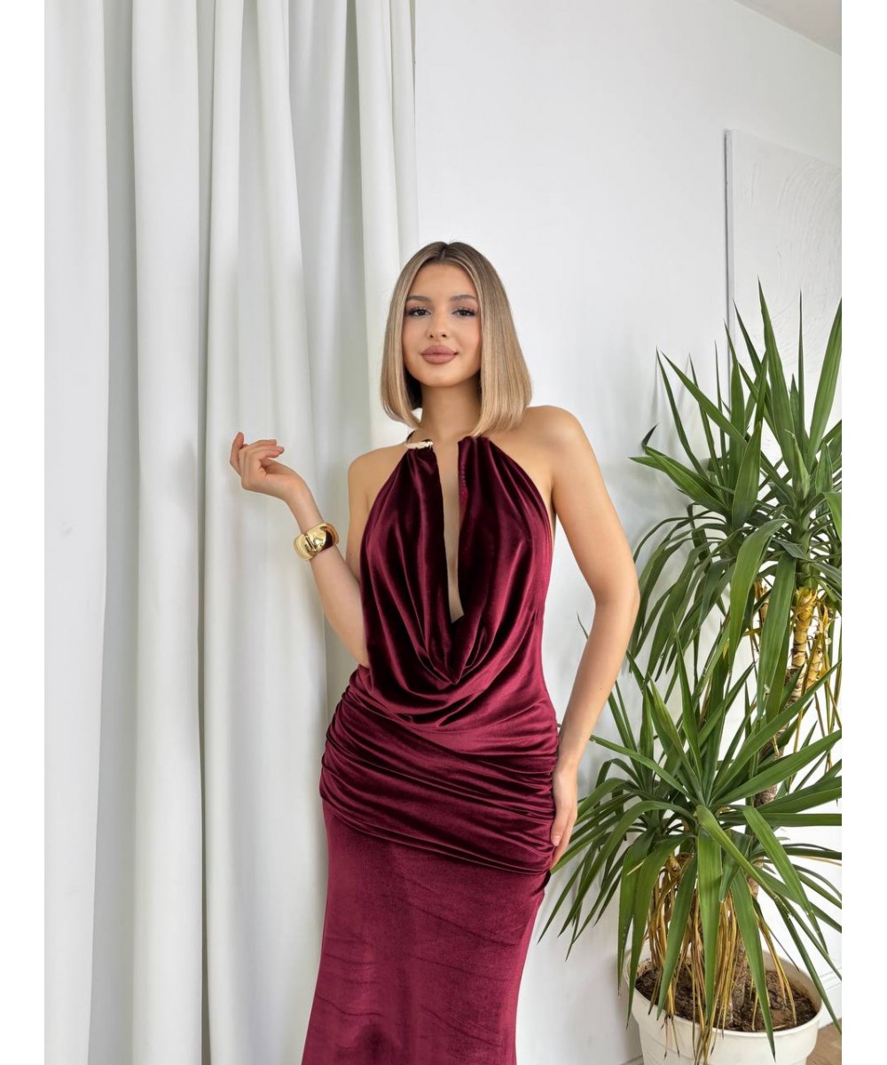 GOLD AKSESUARLI BORDO ELBİSE