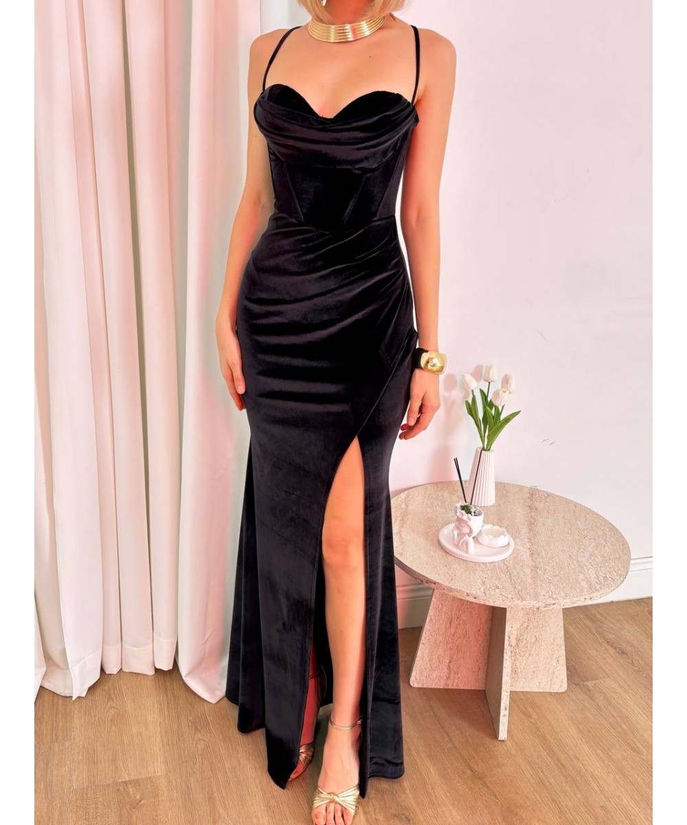 SIRT DEKOLTELİ KADİFE SİYAH ELBİSE