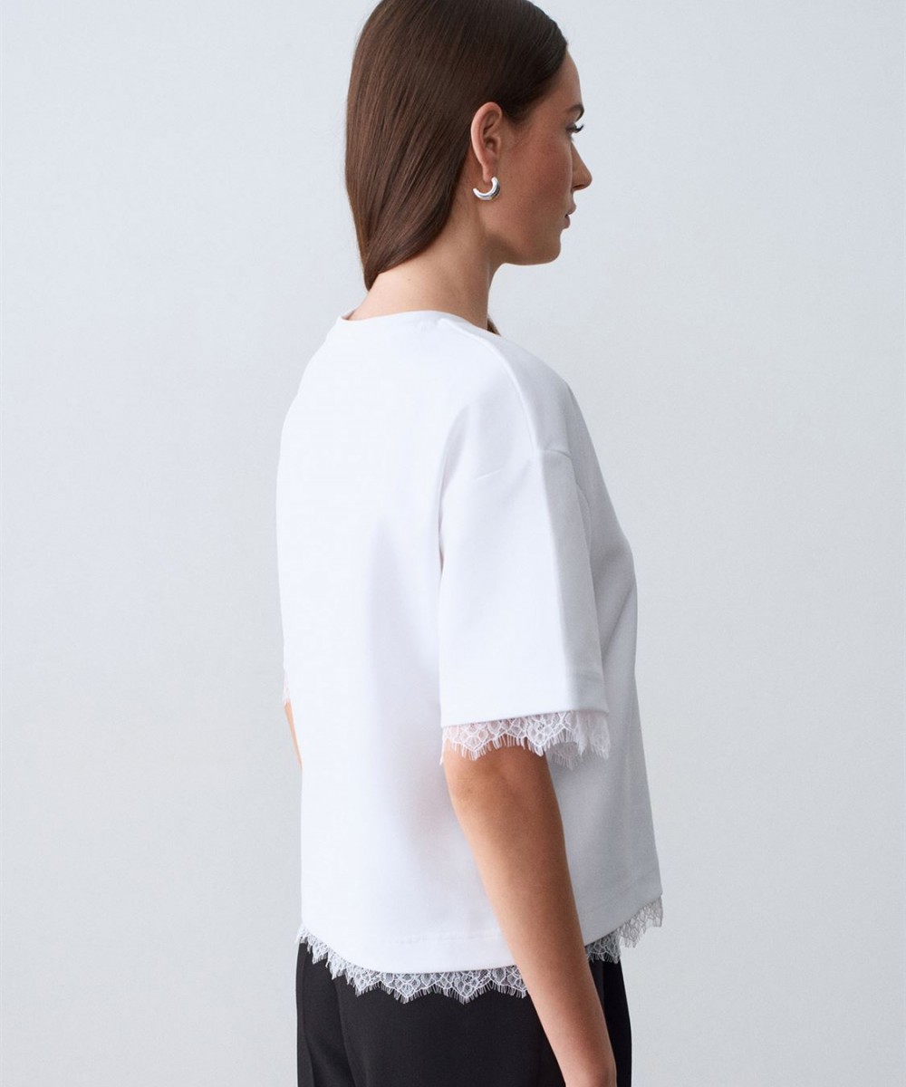 Dantel Detaylı Kısa Kollu T-shirt-Beyaz