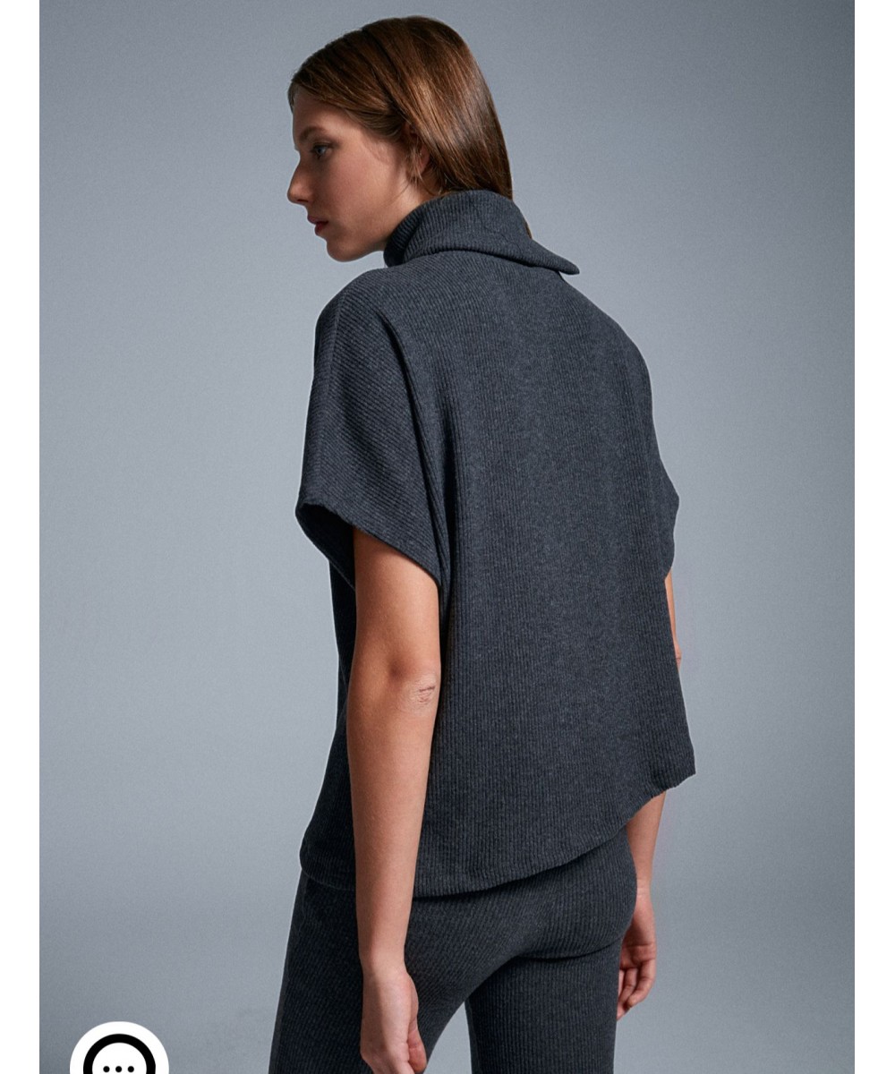 Asimetrik Kesim Boğazlı Top-Antrasit