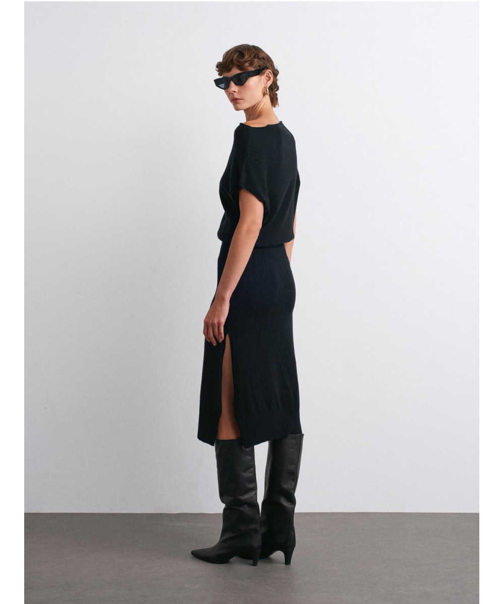 Yünlü Karışımlı Kemerli Triko Elbise-Siyah